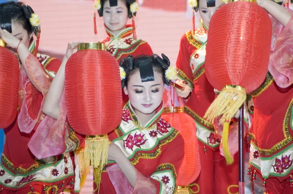 Cultura chinesa - dançarinos de Shanxi — Fotografia de Stock