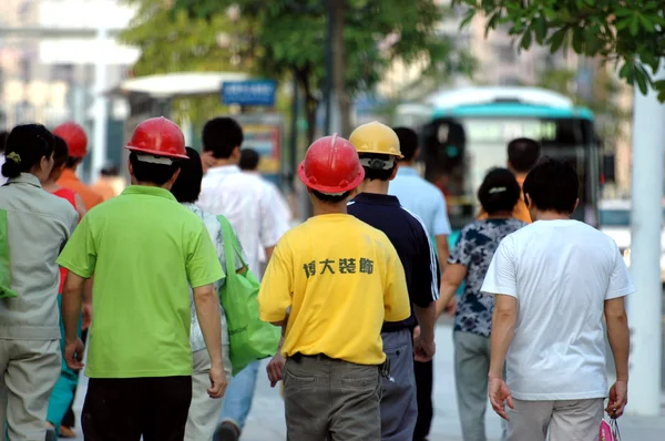 Workers in China, Shenzhen city — Stock Photo, Image