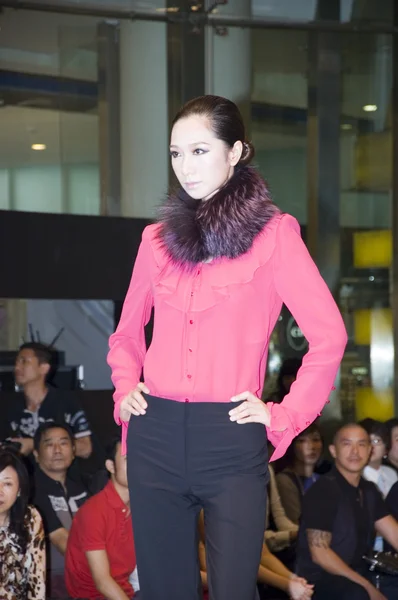 Chinese modellen in shenzhen fashionweek — Stockfoto