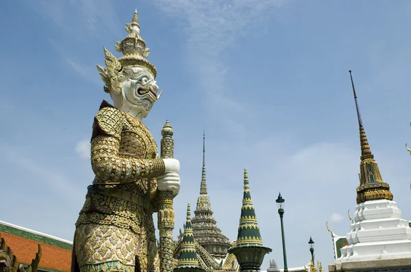 Храм Изумрудного Будды в Бангкоке — стоковое фото
