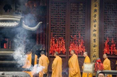 Budist rahipler de Şanghay