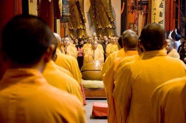 Budist rahipler de Şanghay