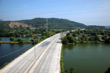 Çin peyzaj - yol ve göller