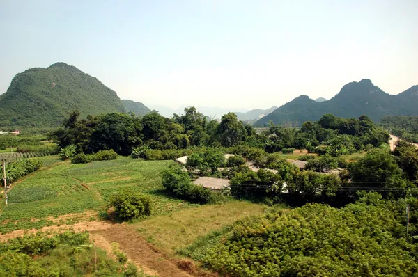 Китайський пейзаж - qingyuan, провінція Гуандун — стокове фото
