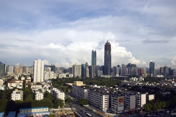 Kina, shenzhen city skyskrapor — Stockfoto