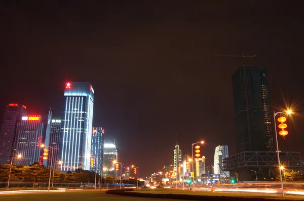 Shenzhen by om natten – stockfoto