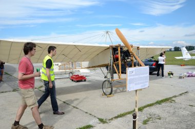 hava gösterisi - bleriot uçağı yineleme