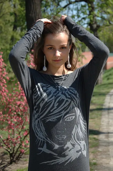 Young model in park — Stock Photo, Image