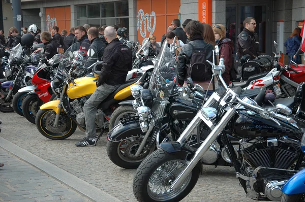 Motos em Wroclaw, Polonia — Fotografia de Stock