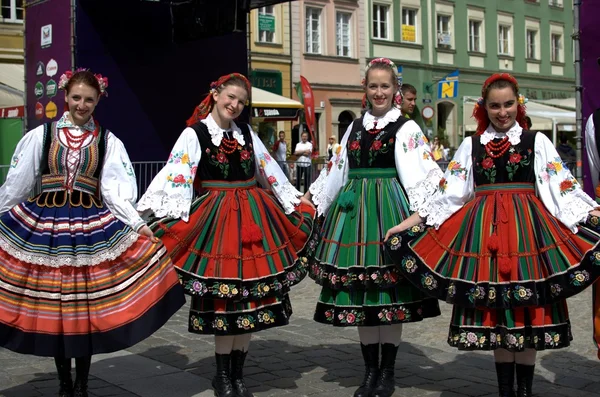 Vestido tradicional polonês — Fotografia de Stock