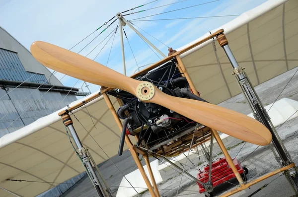 Airshow - Nachbau eines Bleriot-Flugzeugs — Stockfoto