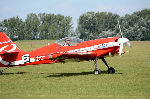 Espectáculo aéreo - plano acrobático — Foto de Stock