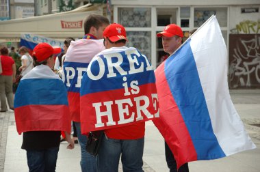 euro2012 - Rus bayrağı ile fanlar.