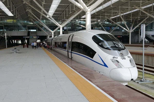 Comboio rápido na China — Fotografia de Stock