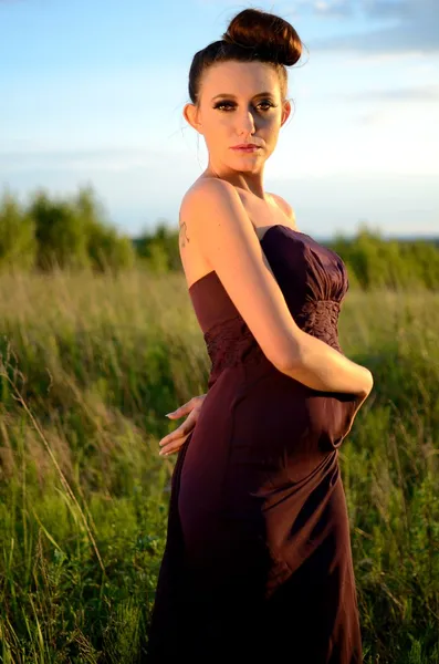 Beautiful girl outdoor portrait — Stock Photo, Image