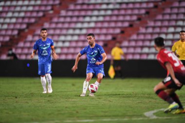 thaburi-thailand-12SEP2021-GIDI CHI KANUK # 26 Muangthong ile Chonburi Fc arasında Thaildome Stadyumu, Tayland