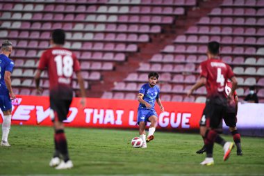 thaburi-thailand-12SEP2021-KROEKRIT THAWIKAN # 10 Muangthong ile Chonburi Fc arasında Thaildome Stadyumu, Tayland