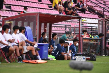 Nonthaburi-thailand-12SEP2021-SASIN SINGTOTHONG Chonburi FC 'nin yöneticisi 2021 yılındaki muangthong maçında Thunderdome Stadyumu, Tayland' daki Chonburi Fc 'e karşı.