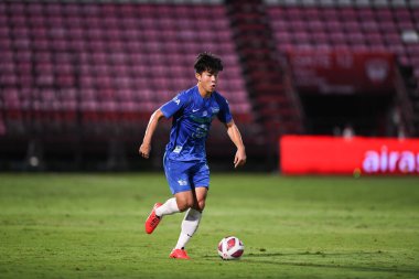 Nonthaburi-thailand-12SEP2021-YOO # 7 BYUNGSOO # 2021 Muangthong ile Chonburi Fc arasında Thailand, Tayland 'daki stadyumda savaşıyor.