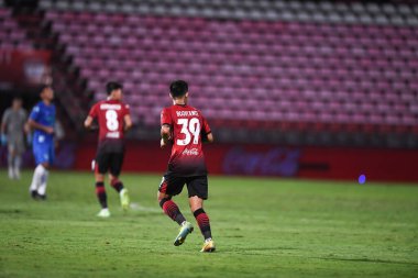 Thathaburi-thailand-12SEP2021-BOONTAwee THPPAWONG # 39 YIL ÖNCE 2021 Muangthong ve Chonburi Fc arasında Thunderdome Stadyumu, Tayland