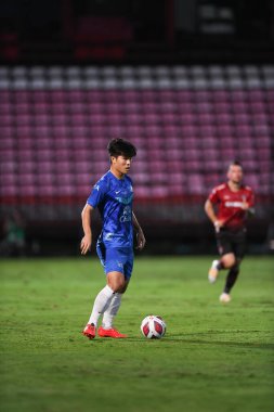 Nonthaburi-thailand-12SEP2021-YOO # 7 BYUNGSOO # 2021 Muangthong ile Chonburi Fc arasında Thailand, Tayland 'daki stadyumda savaşıyor.