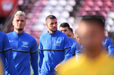 Thathaburi-Tayland-12SEP2021-ELDSTAL # 15 Muangthong maçı sırasında Thunderdome Stadyumu, Tayland 'daki Chonburi Fc' e karşı