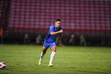 Thathaburi-Tayland-12SEP2021-SETTAWUT # 27 WONGSAI 2021 yılındaki muangthong maçında Thunderdome Stadyumu, Tayland 'daki Chonburi Fc' e karşı.