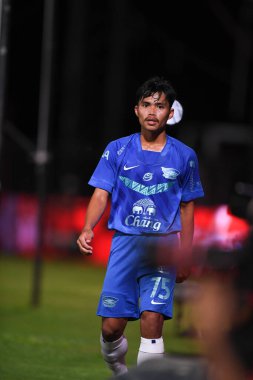 thaburi-thailand-12SEP2021-SAMPAN # 75 KESI 2021 yılındaki muangthong maçında Thunderdome Stadyumu, Tayland 'daki Chonburi Fc' e karşı savaşıyor.