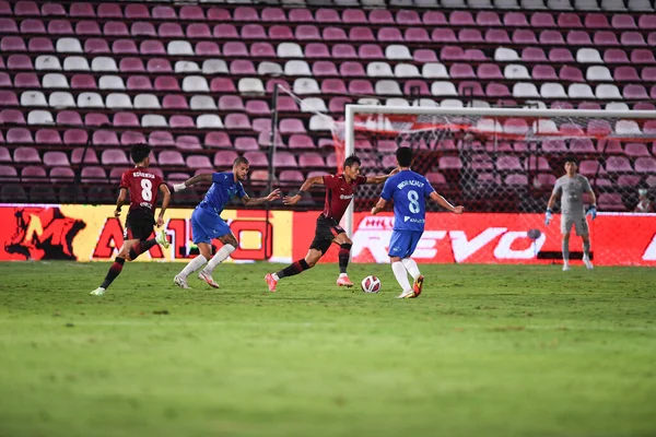 Nonthaburi Thailand 12Sep2021 Adisak Kraisorn Jugador Muangthong Unido Acción Durante — Foto de Stock