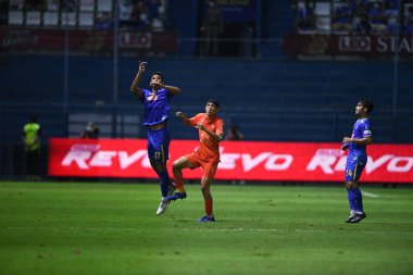 Thanyaburi-Pathumthani-6NOV2021: Suppachai jaidet # 9 defin oyuncusu bgpu ile Tayland 'daki Leo Stadyumu' nda defnedilmeye karşı bgpu arasındaki çatışmada birleşti.