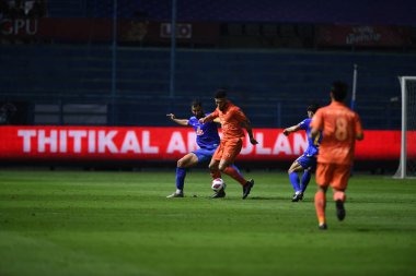 Thanyaburi-Pathumthani-6NOV2021: Samuel Rosa # 91 defin oyuncusu bgpu ile Tayland 'daki Leo Stadyumu' nda defnedilmeye karşı bgpu arasında birleşti