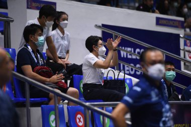 Thanyaburi-Pathumthani-6NOV2021: Karuna chidchob Buriram Başkan Yardımcısı bgpu ile Tayland 'daki Leo Stadyumu' nda defnedilmeye karşı bgpu 2021 arasındaki çatışmada birleşti.