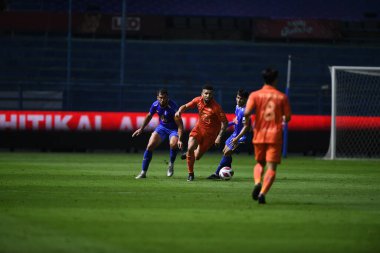 Thanyaburi-Pathumthani-6NOV2021: Samuel Rosa # 91 defin oyuncusu bgpu ile Tayland 'daki Leo Stadyumu' nda defnedilmeye karşı bgpu arasında birleşti