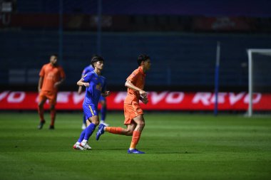 Thanyaburi-Pathumthani-6NOV2021: Suppachai jaidet # 9 defin oyuncusu bgpu ile Tayland 'daki Leo Stadyumu' nda defnedilmeye karşı bgpu arasındaki çatışmada birleşti.