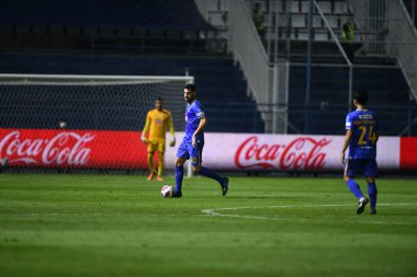 Thanyaburi-Pathumthani-6NOV2021: Andres tunez # 30 bg pathum çalgıcısı bgpu-2021 arasında Tayland 'daki Leo Stadyumu' nda defnedilmeye karşı