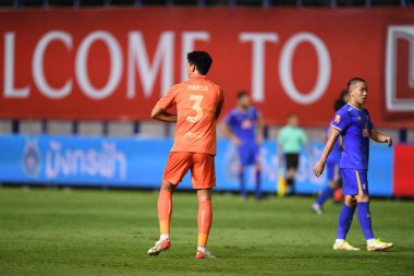 Thanyaburi-Pathumthani-6NOV2021: Pansa hemviboon # 3 defin oyuncusu bgpu ile Tayland 'daki Leo Stadyumu' nda defnedilmeye karşı bgpu arasındaki çatışmada birleşti.