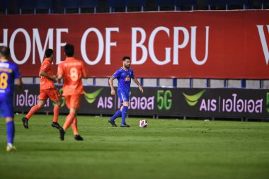 Thanyaburi-Pathumthani-6NOV2021: Andres tunez # 30 bg pathum çalgıcısı bgpu-2021 arasında Tayland 'daki Leo Stadyumu' nda defnedilmeye karşı