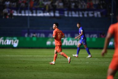 Thanyaburi-Pathumthani-6 NOV 2021: Supachok sarachat # 19 Gömme sanatçısı Bgpu ile Tayland 'daki Leo Stadyumu' nda defnedilmeye karşı bgpu arasında 2021 yılındaki çarpışmada birleşti.