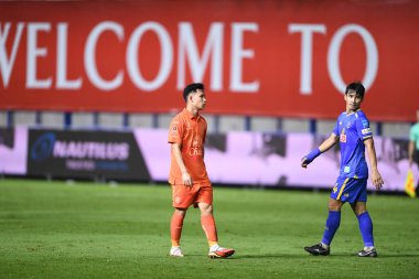 Thanyaburi-Pathumthani-6 NOV 2021: Supachok sarachat # 19 Gömme sanatçısı Bgpu ile Tayland 'daki Leo Stadyumu' nda defnedilmeye karşı bgpu arasında 2021 yılındaki çarpışmada birleşti.