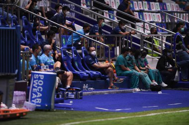 Thanyaburi-Pathumthani-6 NOV 2021: Newin chidchob Buriram 'ın başkanı Bgpu ile Tayland' daki Leo Stadyumu 'nda defnedilmeye karşı 2021 yılları arasında bir araya geldi.