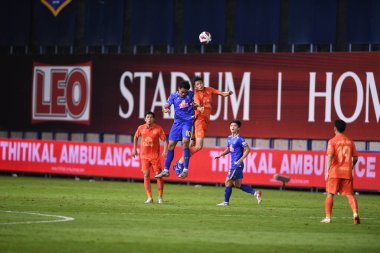 Thanyaburi-Pathumthani-6 NOV 2021: Suppachai jaidet # 9 defin oyuncusu bgpu ile Tayland 'daki Leo Stadyumu' nda defnedilmeye karşı bgpu arasında 2021 yılındaki çarpışmada birleşti.