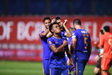 Thanyaburi-Pathumthani-6 NOV 2021: Santiphap channgom # 23 bg pathum çalgıcısı 2021 yılında bgpu ile Tayland 'ın başkenti Leo Stadyumu' nda defnedildi.