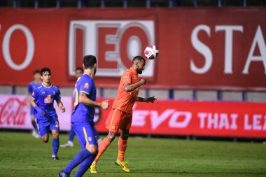 Thanyaburi-Pathumthani-6 NOV 2021: Maicon # 7 defnedici 2021 Bgpu ile Tayland 'daki Leo Stadyumu' nda defnedilmeye karşı bgpu arasında birleştirildi