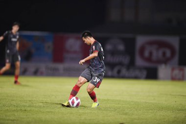 Bangplee-Samutprakan, 10 NOV 2021: Samutprakan, Tayland 'daki Samutprakan Stadyumu' nda Muangthong United 'a karşı 6.