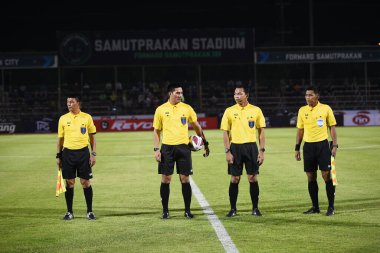Bangplee-Samutprakan, 10 NOV 2021: Samutprakan, Tayland 'daki Samutprakan Stadyumu' nda Muangthong United 'a karşı 6.