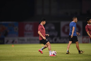 Bangplee-Samutprakan, 10 NOV 2021: Samutprakan, Tayland 'daki Samutprakan Stadyumu' nda Muangthong United 'a karşı 6.