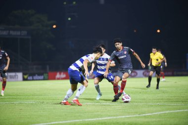 Bangplee-Samutprakan, 10 NOV 2021: Samutprakan, Tayland 'daki Samutprakan Stadyumu' nda Muangthong United 'a karşı 6.