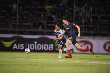 Bangplee, Samutprakan - 10 NOV 2021: PHATSAPHON CHOEDWICHIT # 78 Samutprakan şehri arasında Samutprakan şehri ile Tayland samutprakan Stadyumu 'nda birleşen Muangthong arasındaki maçta samutprakan şehrinin 78.