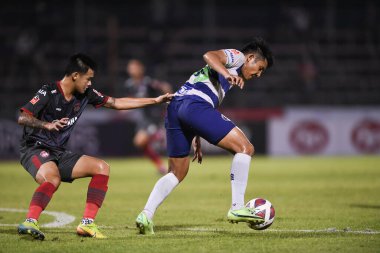 Bangplee, Samutprakan - 10 NOV 2021: PHATSAPHON CHOEDWICHIT # 78 Samutprakan şehri arasında Samutprakan şehri ile Tayland samutprakan Stadyumu 'nda birleşen Muangthong arasındaki maçta samutprakan şehrinin 78.