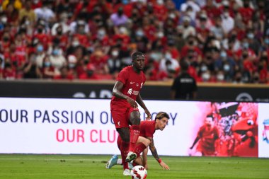 KALLANG, SINGAPORE - 15 Temmuz 2022: İbrahim Konate # 5 Liverpool Oyuncusu, ulusal stadyumdaki Crystal Palace 'a karşı hazırlık maçında